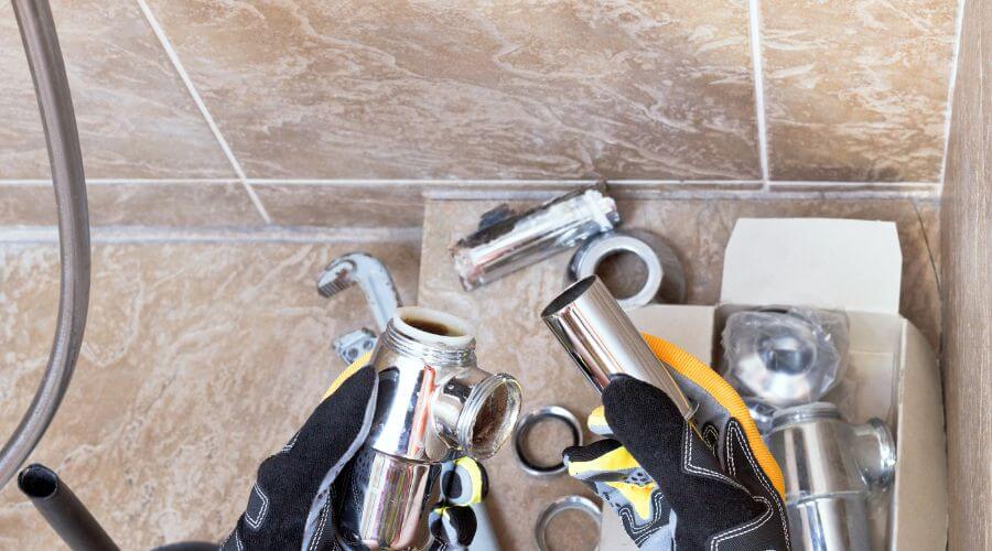 Professional gutter cleaning in Blountsville, AL
